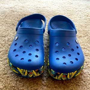 Unisex Neon Jungle Blue Crocs